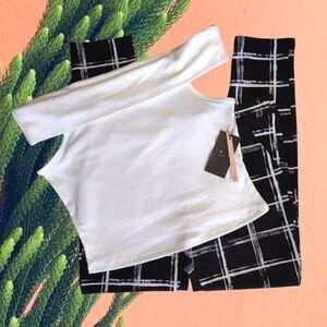 Iris White Ribbed Fold Over Off The Shoulder Cropped Top Large NWT